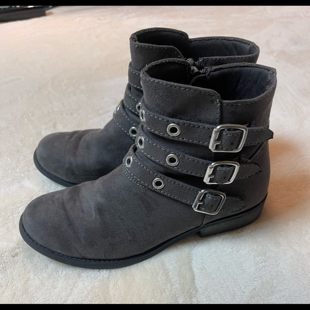 Girls Gray Boots size 3